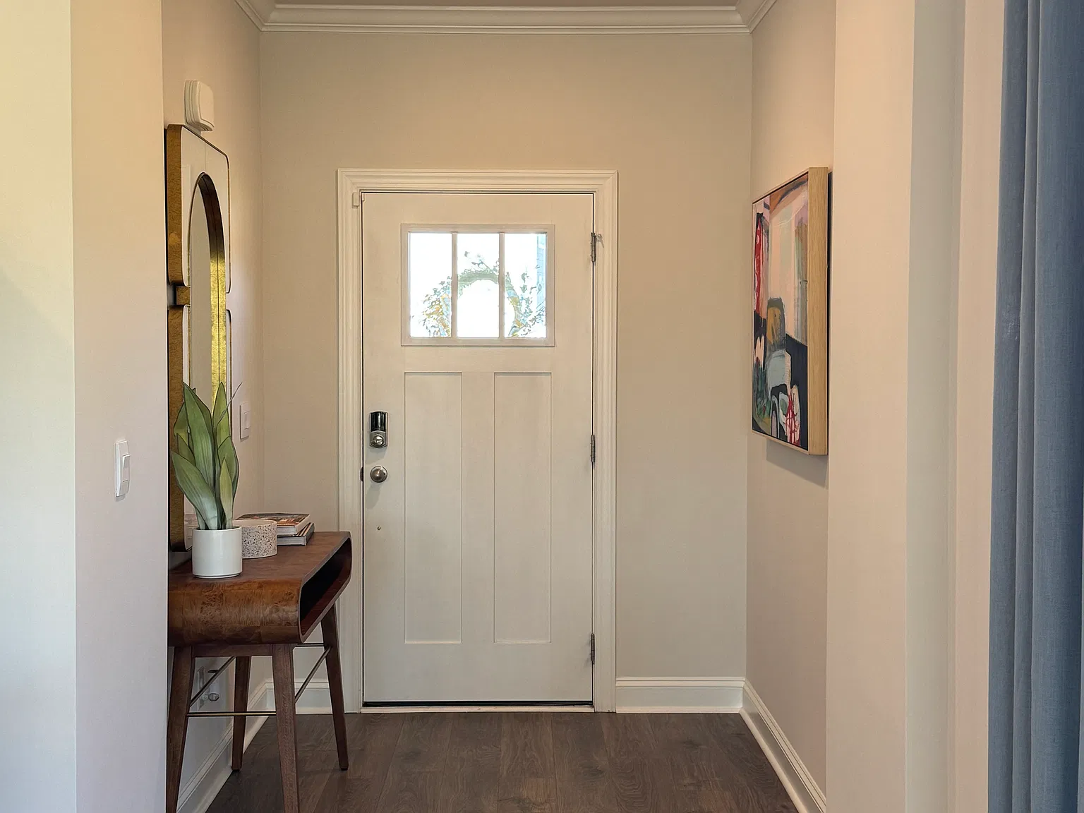 4 bed, 2438 sqft, $2,350 — Photo 2