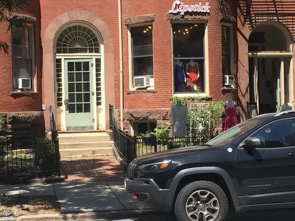 293 Newbury St #9, Boston, MA 02115