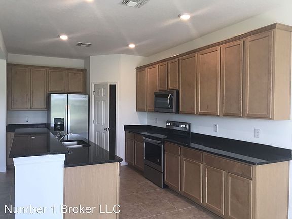 5th image of 1517 Juniper Hammock St