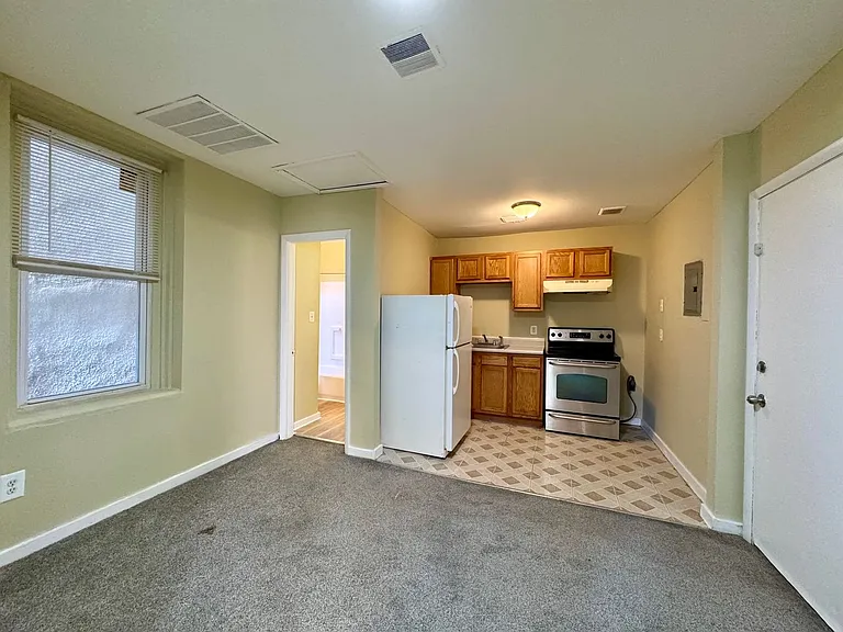 Eutaw Pl 1503 — Photo 10