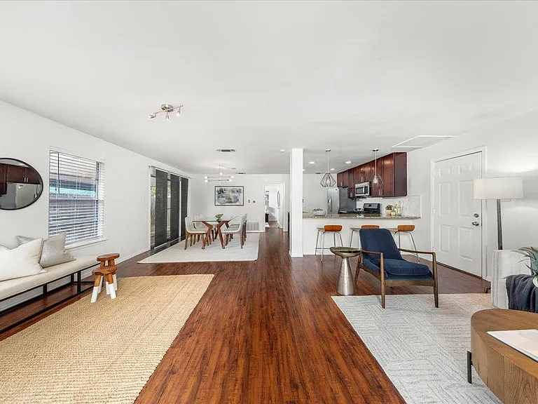 5108 Emerald Forest Dr — Photo 18