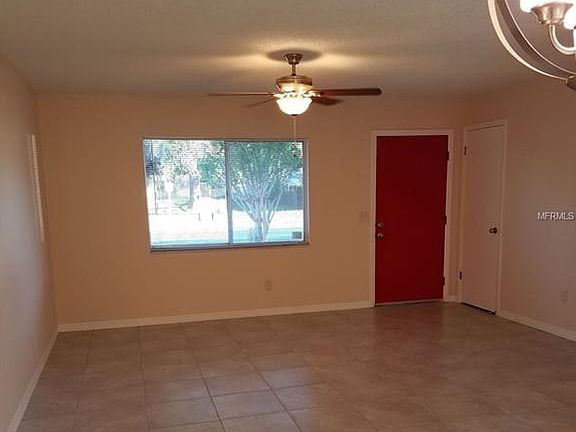 5th image of 800 Raven Ave