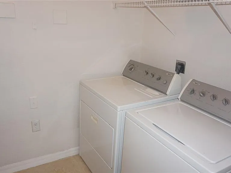 2402 Courtney Meadows Ct #101 — Photo 14