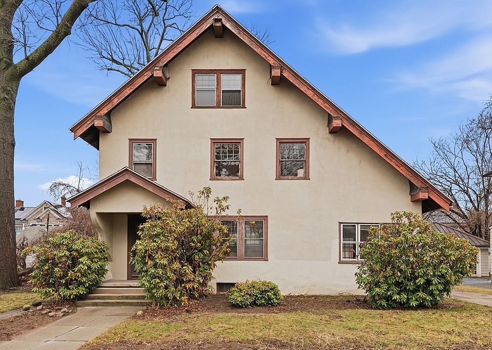 1st image of 31 Trinity Ter