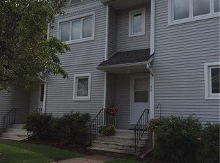 46 Oak Ridge Dr UNIT 46, Windsor Locks, CT 06096