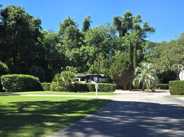 43 Jenkins Island Rd #24, Hilton Head Island, SC 29926