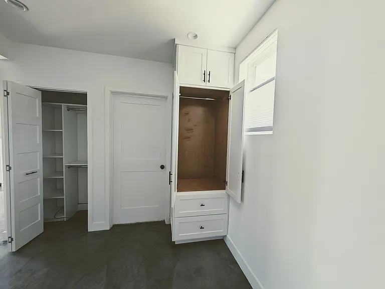 1731 Franklin St #4 — Photo 19