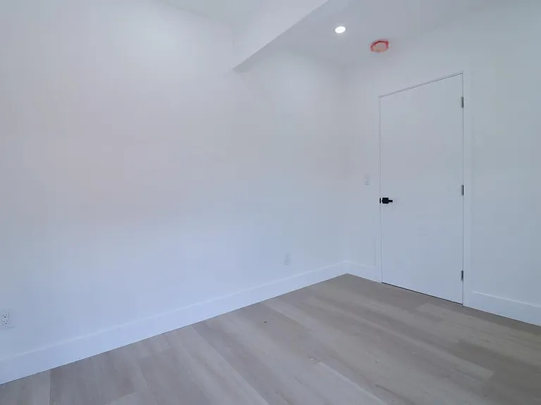3040 NW 13th Ave #2 — Photo 5