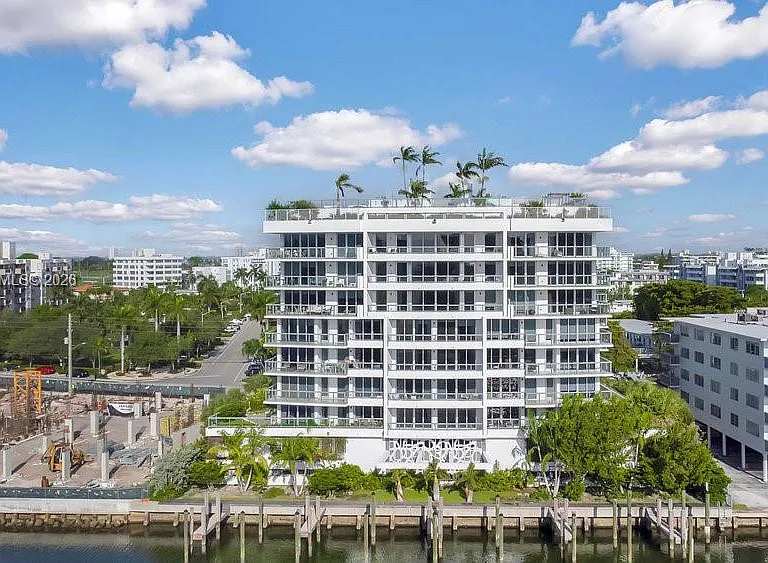 9261 E Bay Harbor Dr #507 — Photo 33