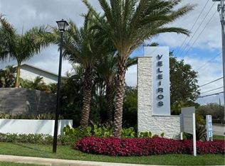 4141 Rosa Dr, Pompano Beach, FL 33064