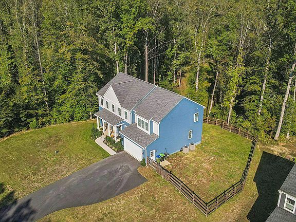 3rd image of 75 Hopewell Dr