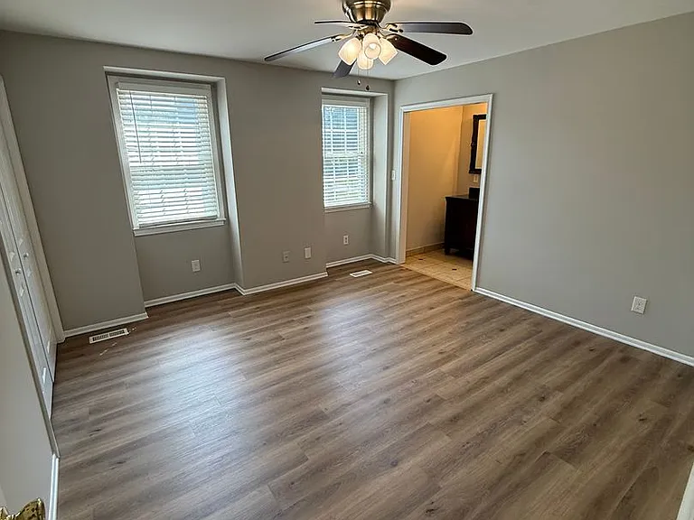 8320 Knights Bridge Rd — Photo 8