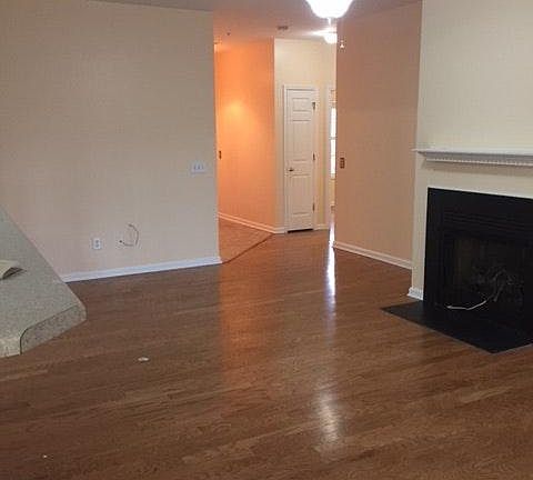 Entrnce/Living Room
