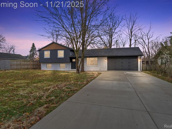 3958 Golfside Rd, Ypsilanti, MI 48197