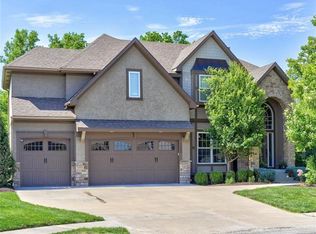 1628 SW Napa Valley Dr, Lees Summit, MO 64082