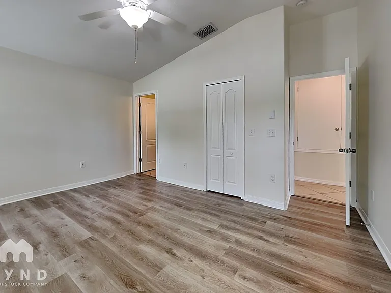 1212 Oak Pond St — Photo 10