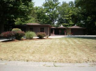 6700 W Timbercrest Ln, Muncie, IN 47304