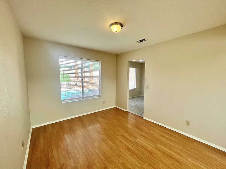 2929 Domino Way — Photo 7