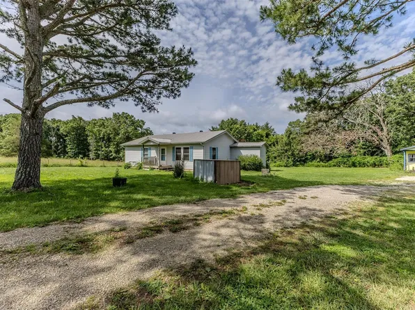 165 State Road P, Long Lane, MO 65590