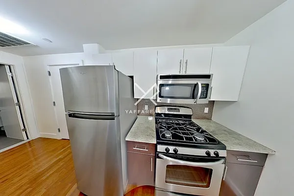 Rented by Yaffa Realty LLC | media 34