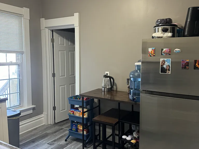 1208 Main St — Photo 9
