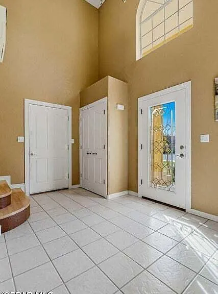 650 Vera Ct — Photo 2
