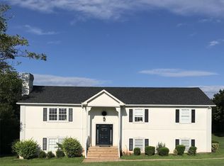 105 Snooty Fox Rd, Goode, VA 24556