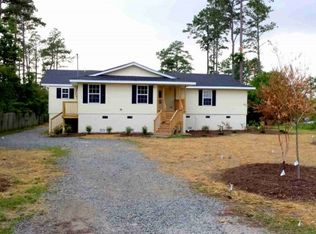 303 Bay Tree Beach Rd, Seaford, VA 23696