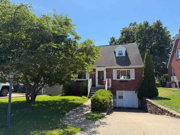151 Edison Dr, Huntington, WV 25705