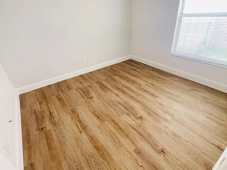 13403 Greenpointe Dr — Photo 16