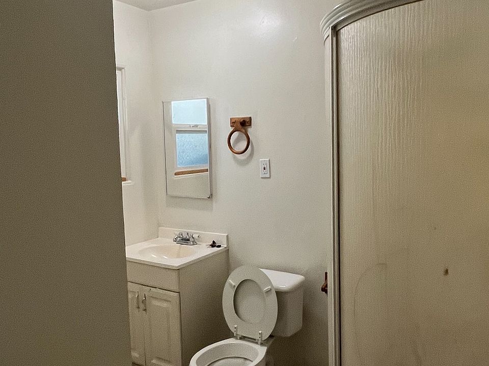 2nd image of 1024 Wilson Ave #1202