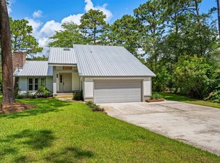 144 Springfield Rd, Pawleys Island, SC 29585