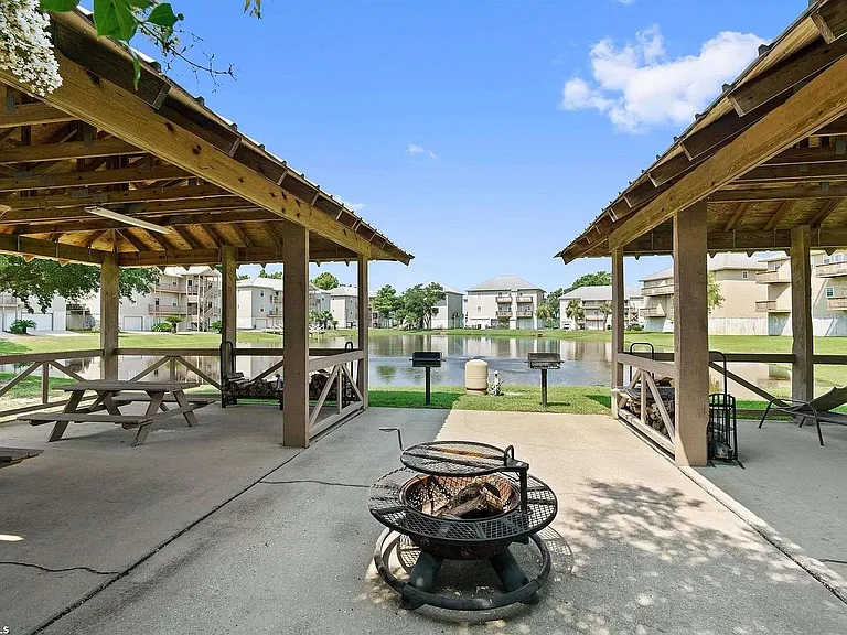 4 Yacht Club Dr #9 — Photo 22
