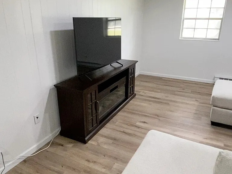 5582 Mercury Rd — Photo 7