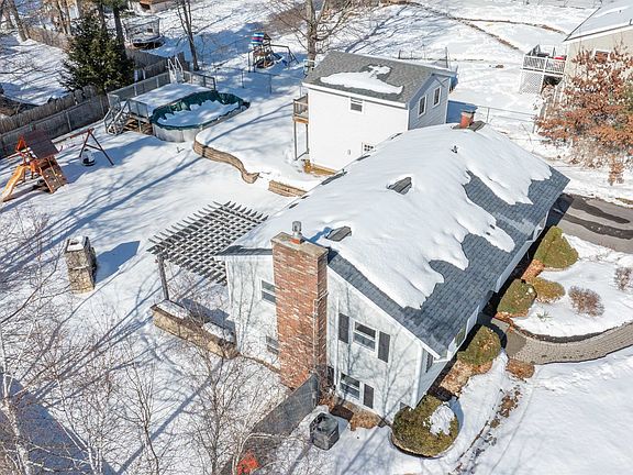 4th image of 22 Back River Road