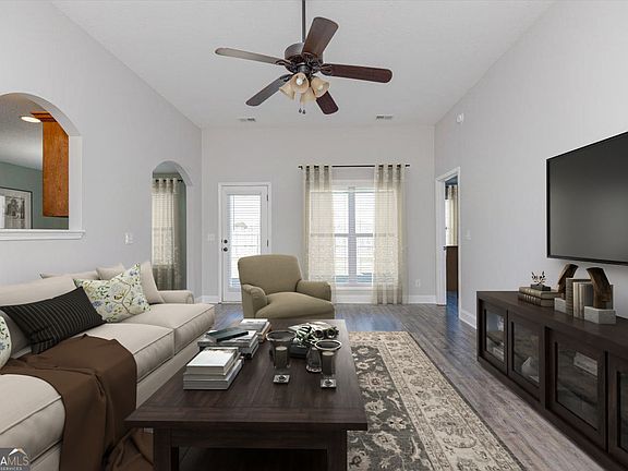 4th image of 212 Haven Way