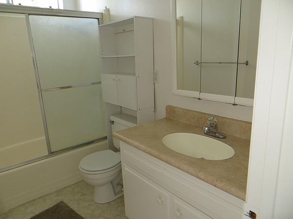 5th image of 335 Woodland Pl #C