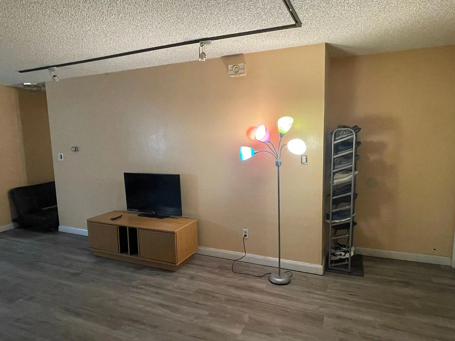 7050 W Cedar Ave — Photo 4
