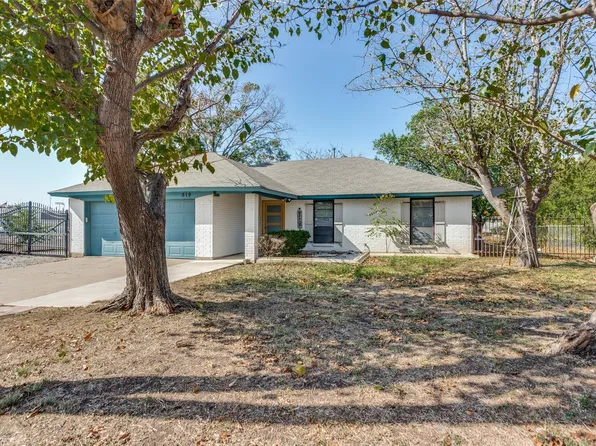 519 Easley St, White Settlement, TX 76108