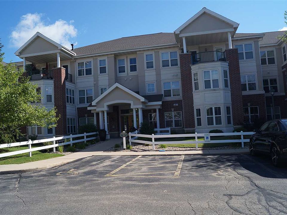 1st image of 8510 Greenway Blvd Unit 212