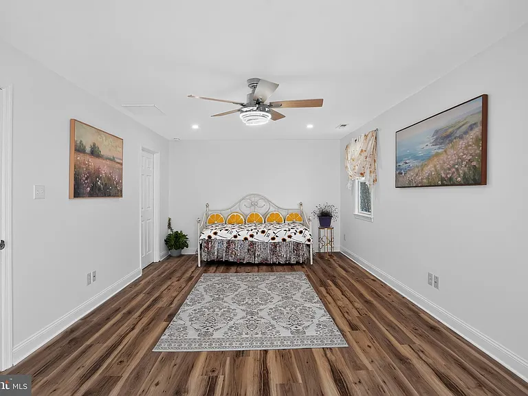 137 Walker Ln — Photo 26
