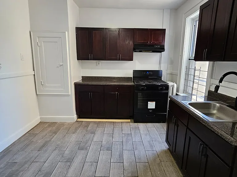 790 Clinton Ave #2D — Photo 10