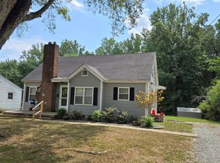 805 Alexander St, Paris, TN 38242