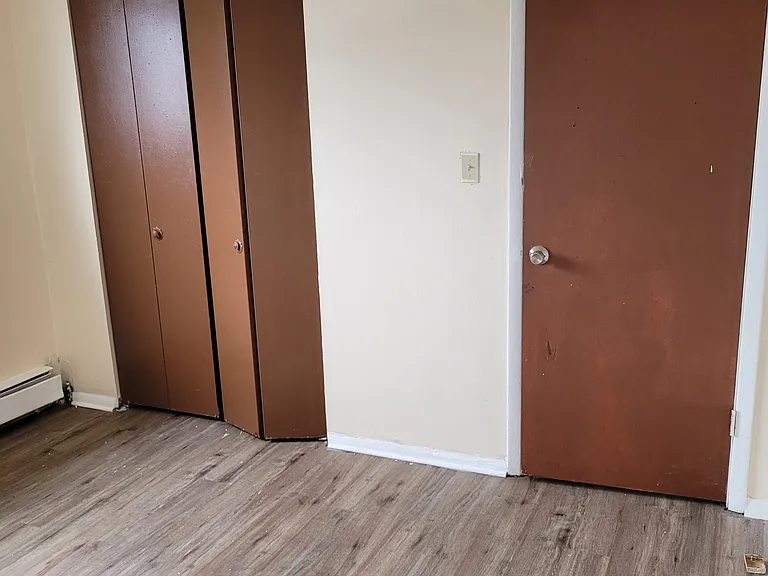 14815 Euclid Ave — Photo 17