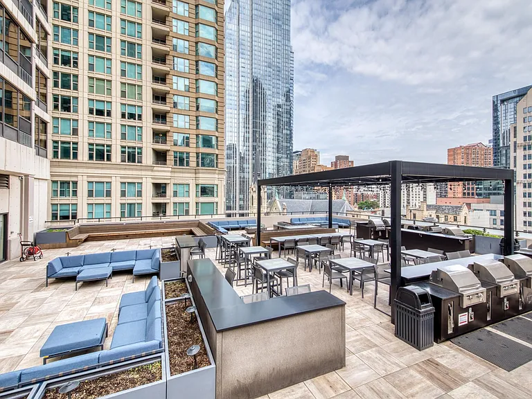 30 E Huron St #5401 — Photo 14
