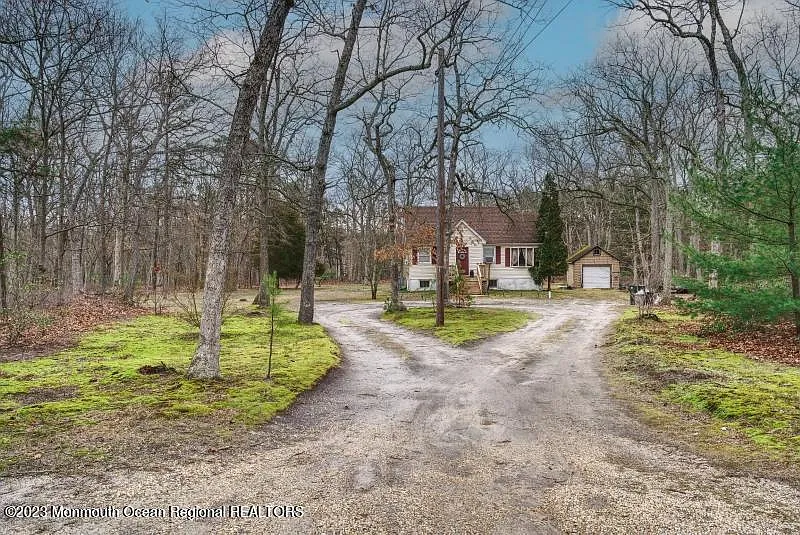 2 bed, 672 sqft, $3,000 — Photo 3