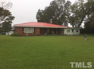 955 Lassiter Rd, Four Oaks, NC 27524