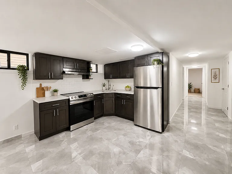 2229 E 7th St #BASEMENT — Photo 1