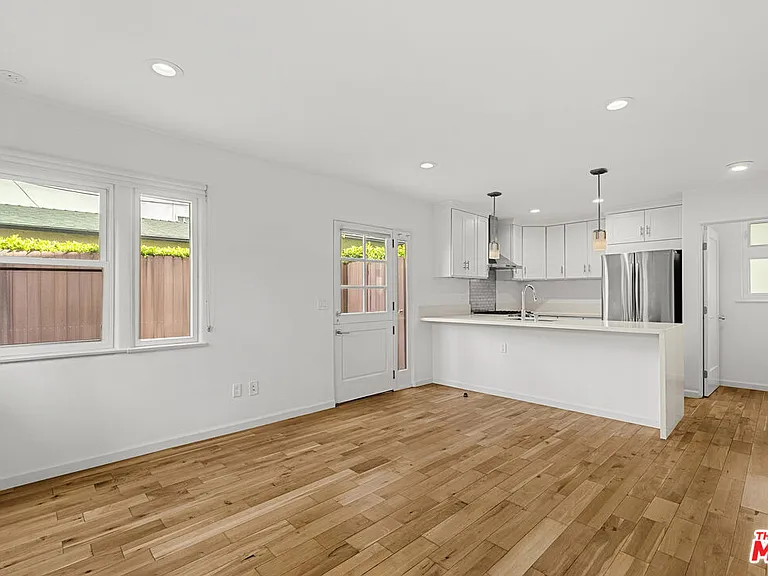 838 Hilldale Ave — Photo 6