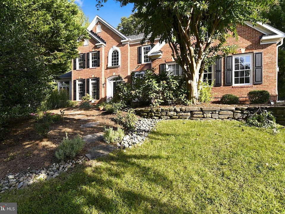 1st image of 124 Seahawk Ln
